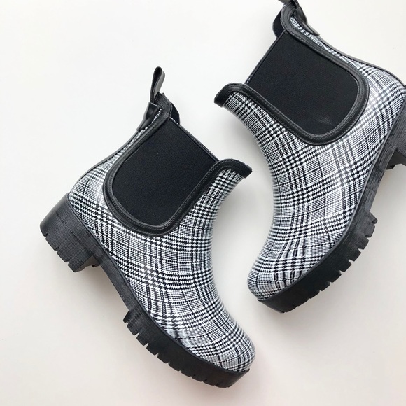 [ nib ] Jeffrey Campbell Cloudy Rain Boots - Picture 2 of 7